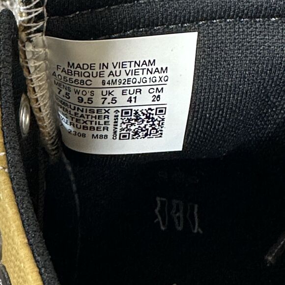 Converse Chuck Taylor All Star Hi Leather Size Men's 7.5 Women's 9.5 Dunes/Cape - Picture 9 of 10